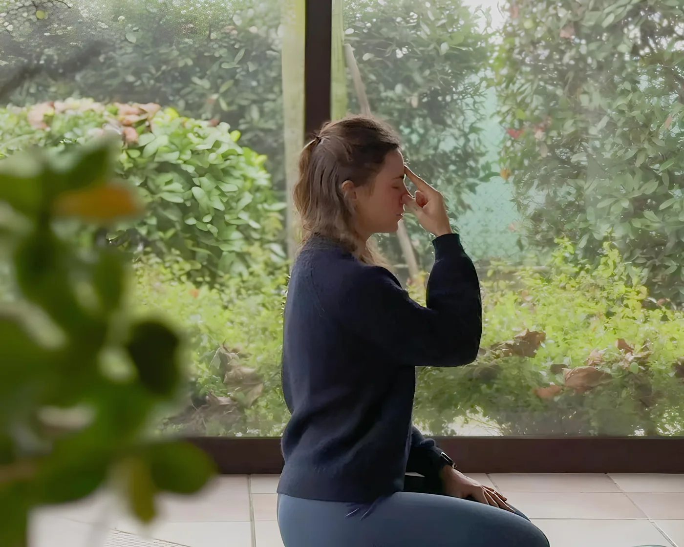 Virginia Bianchi che pratica pranayama respirazione breathwork